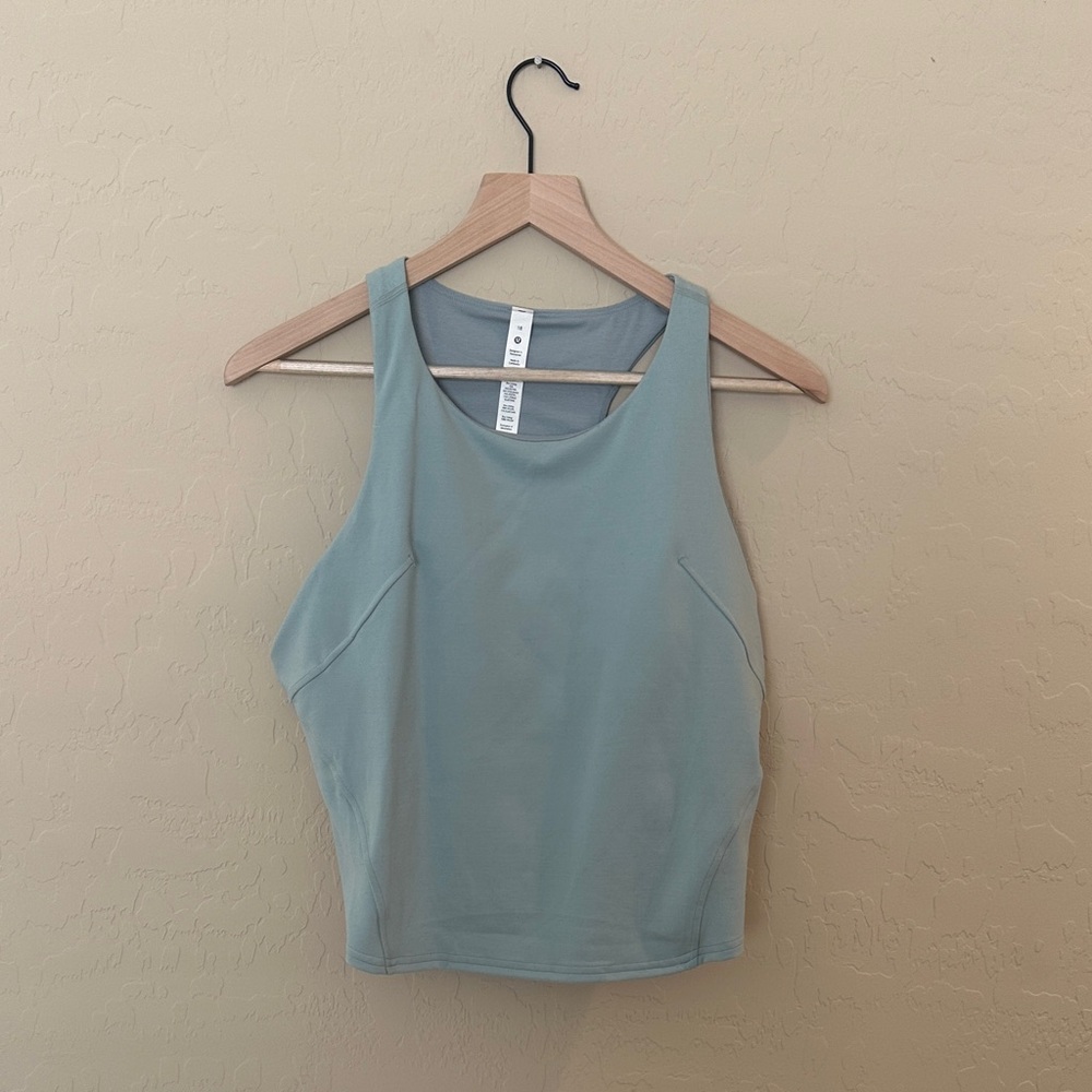 Lululemon Women's Blue crop Top